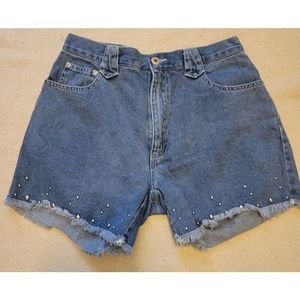 VNT womens jean shorts with silver studs size 7 cotton shorts
